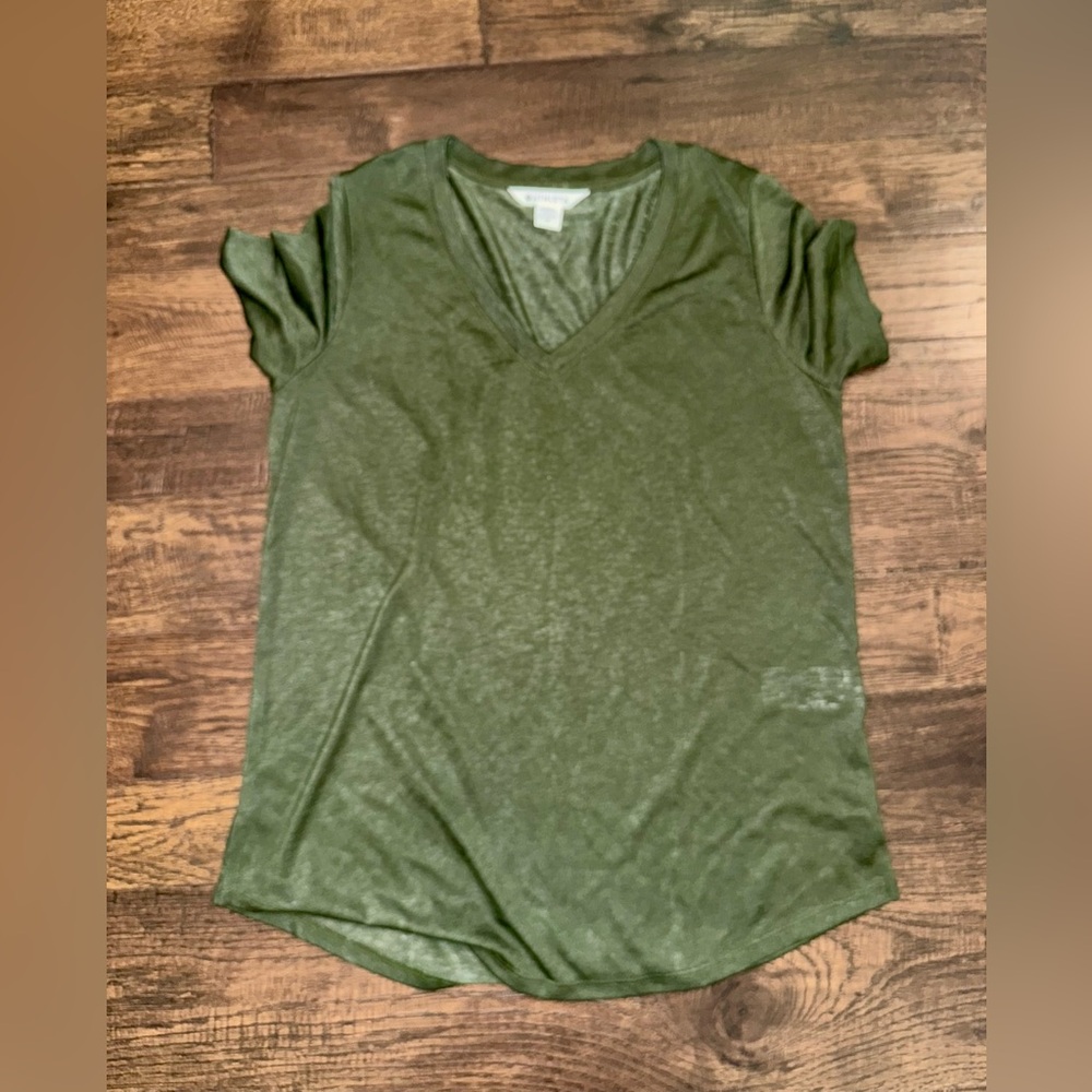 Athleta olive green tee